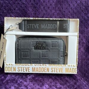 Steve Madden Black Embossed Wallet and Key Holder